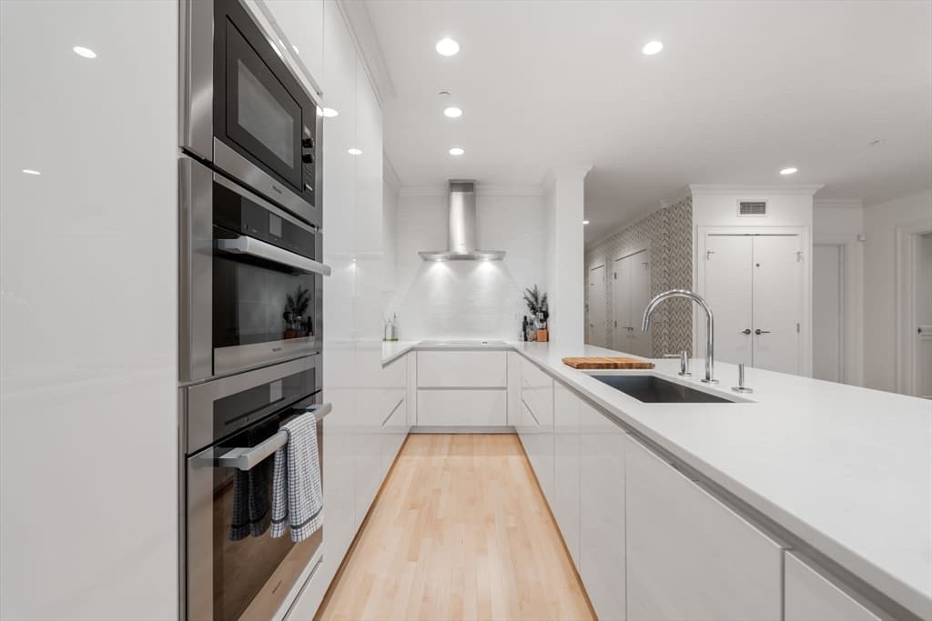 1280 Washington Street #301 photo 5