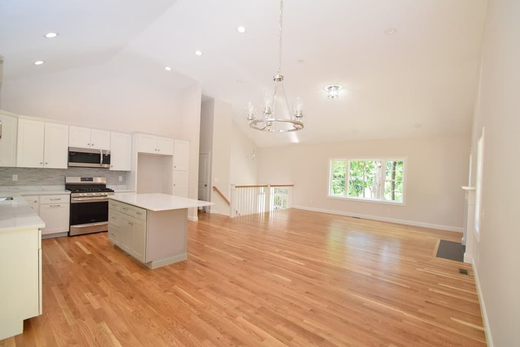 12 Lawson St photo 5