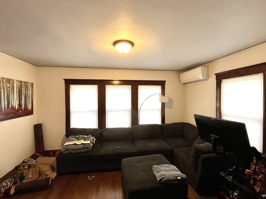 16-18 Oak Hill Road #1 photo 2