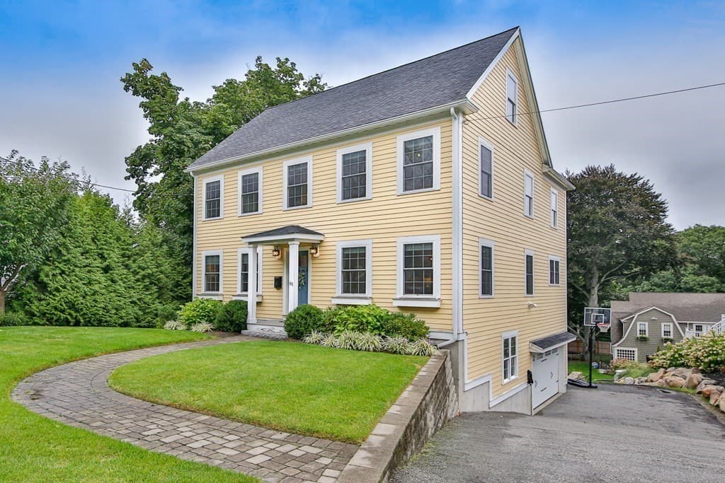 61 Old Mystic St