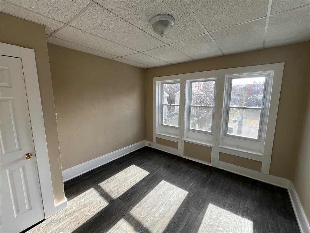 90 High St #3L photo 4