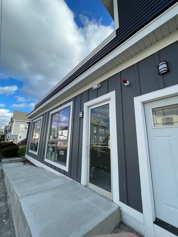 90 Essex St photo 2