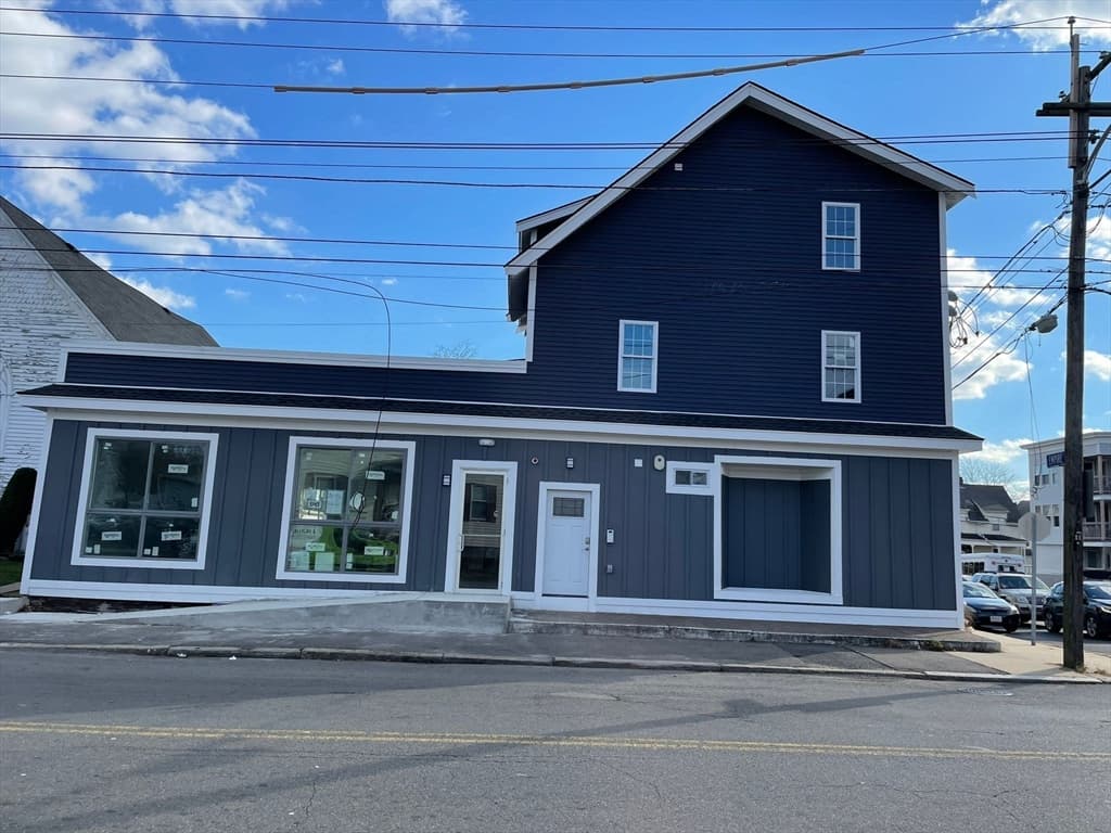 90 Essex St