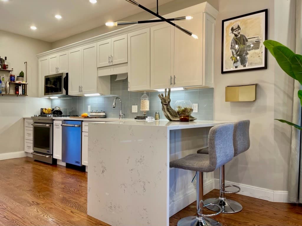 33 Condor St #2 photo 2