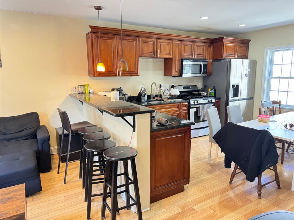 5 Saint James Pl #1