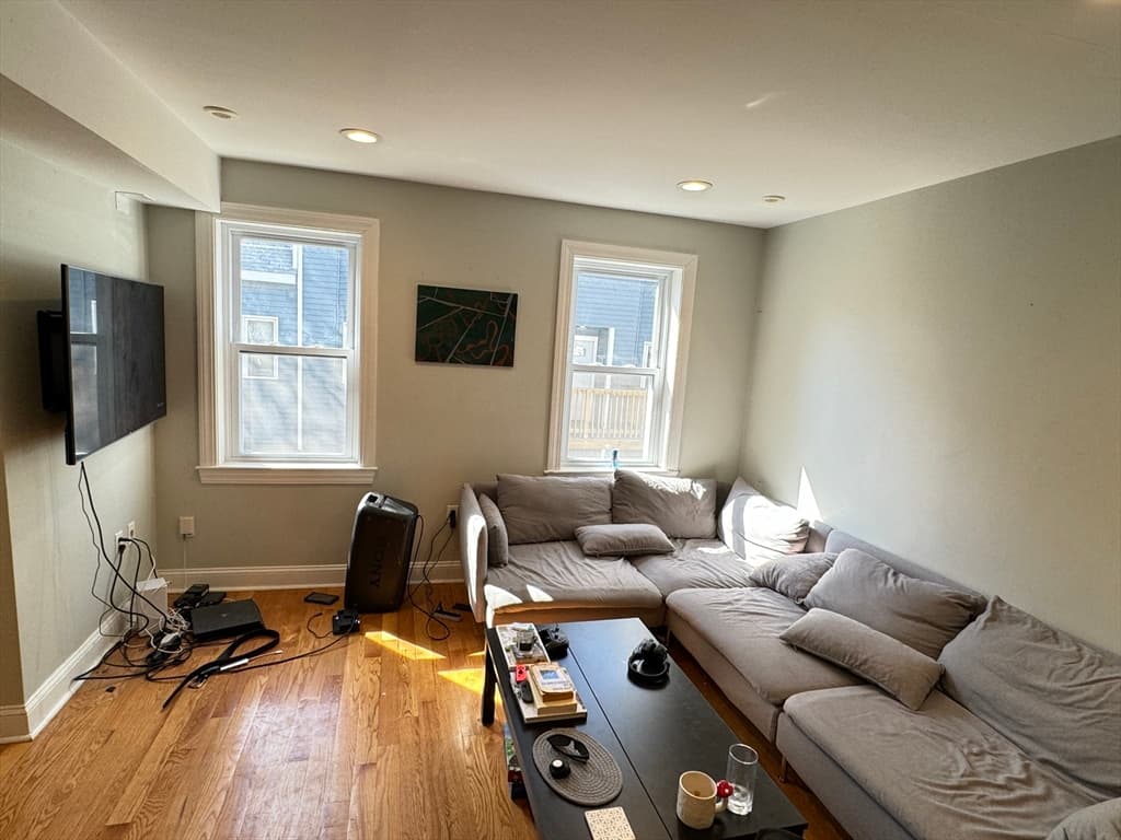 6 Saint James Place #1