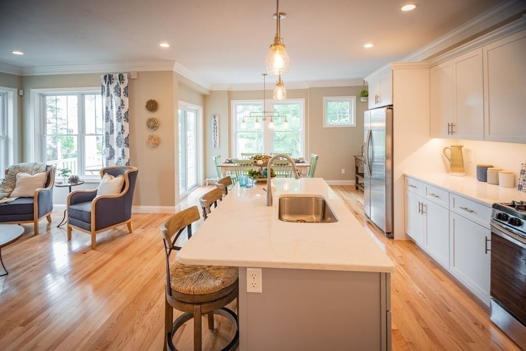 19 Meadowbrook Drive photo 4