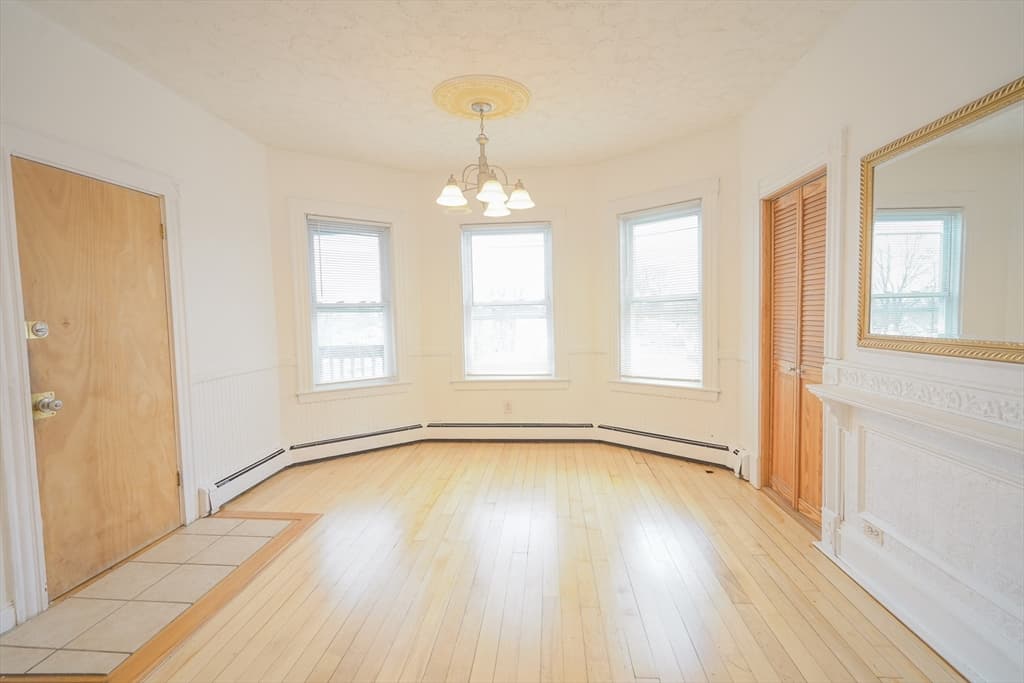 28 Longwood Ave #3 photo 2