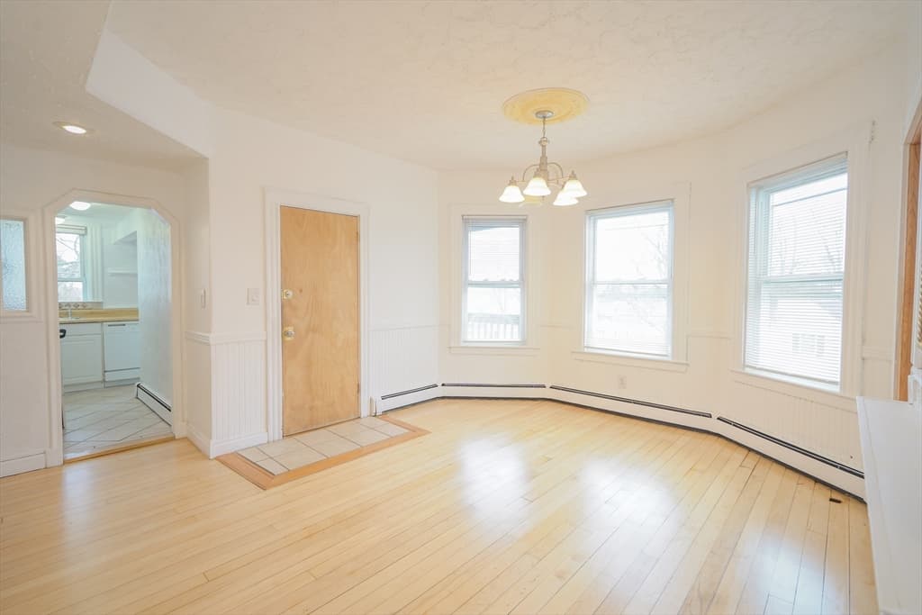 28 Longwood Ave #3 photo 3