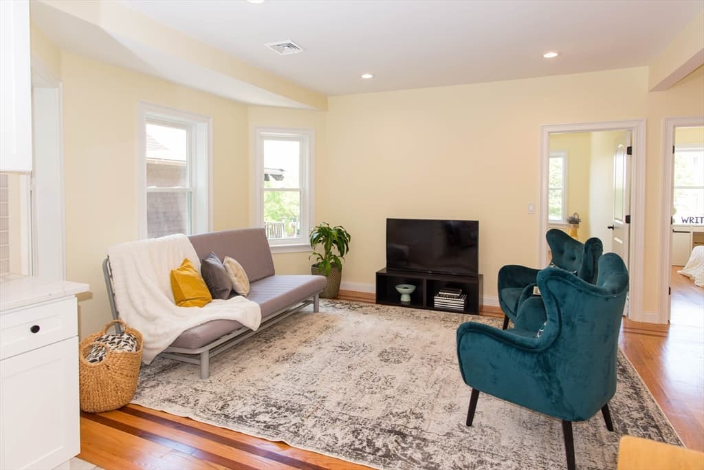 624 Cambridge Street #2