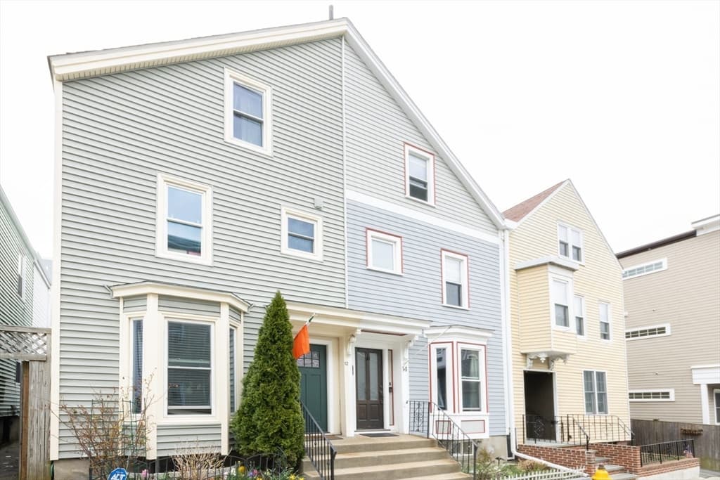 12 Knowlton St photo 2
