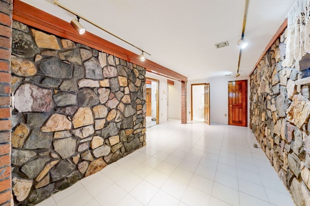 71 Lubec St #1 photo 4
