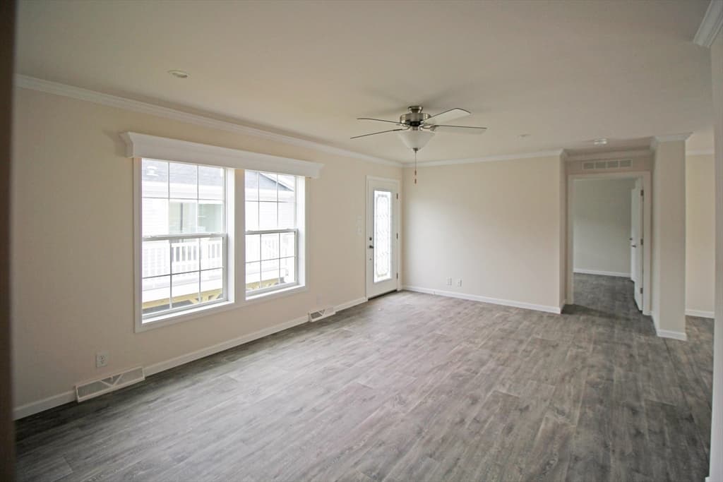 167 Liberty Lane photo 4