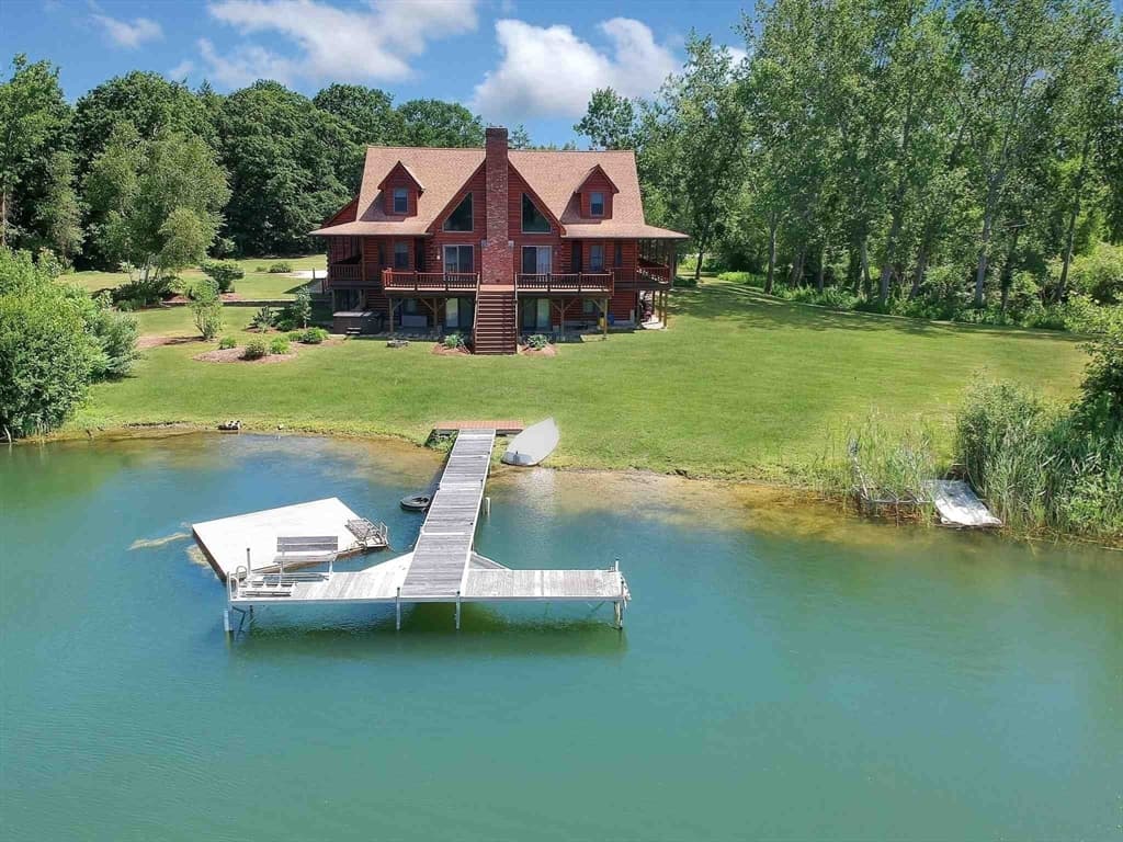 285 South Rd photo 2
