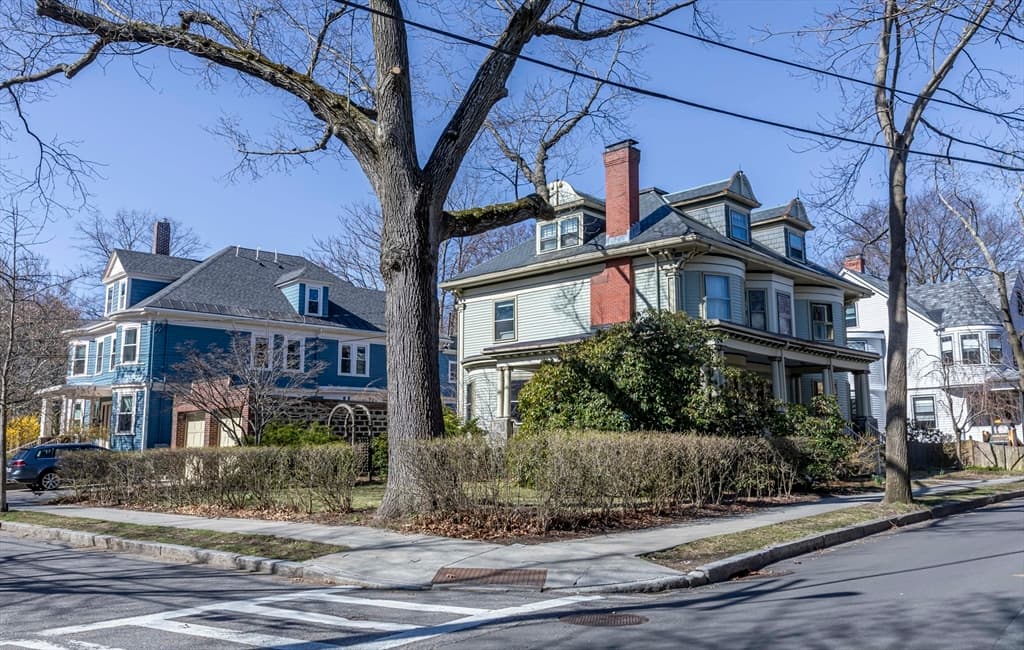 28 Manchester Road #2