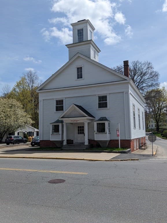 `33 Main Street