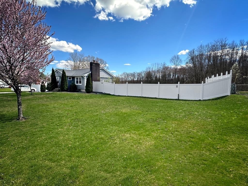 155 Shoemaker Lane photo 4