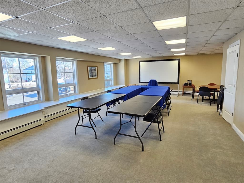 88 W Grove St #B photo 2