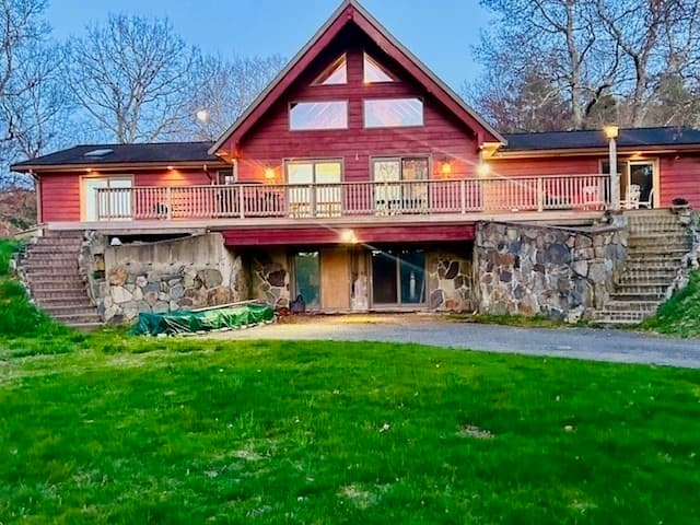 27 Perry St. photo 2