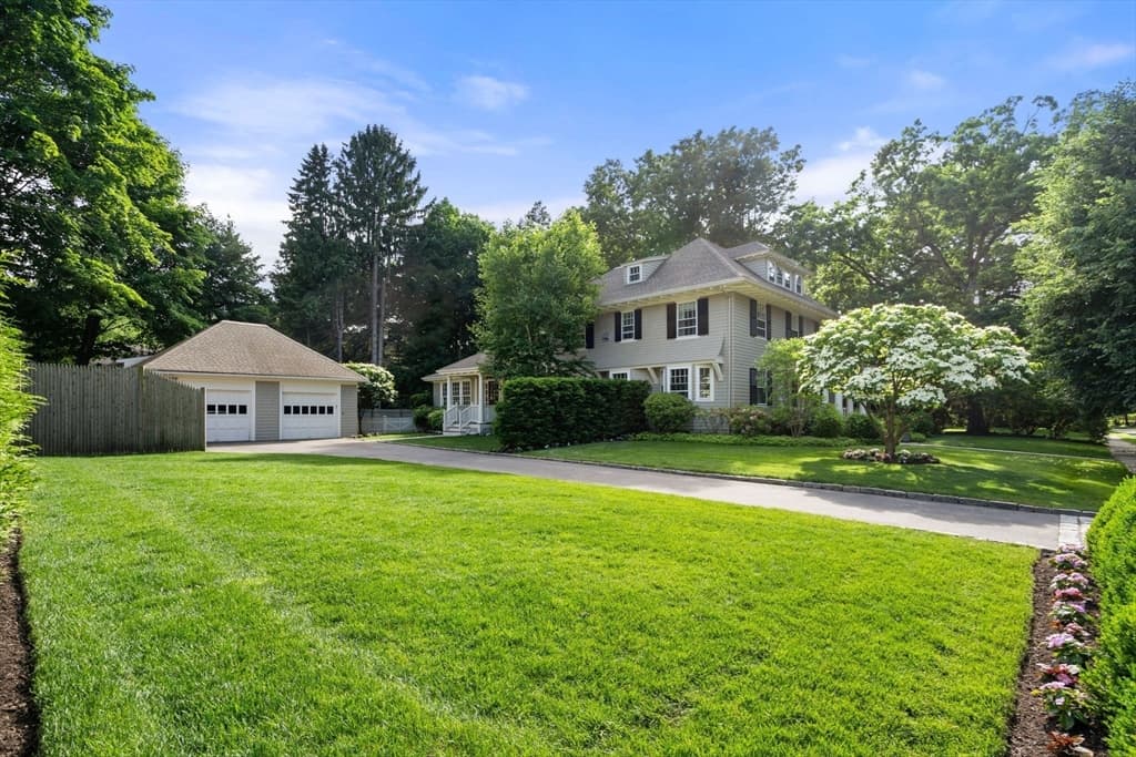 56 Pine Ridge Rd photo 3