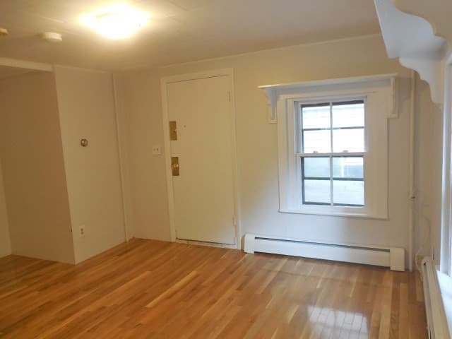 10 Smith Ave #1R photo 3