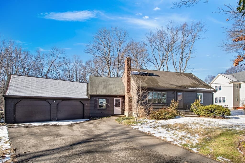 33 Monsen Road