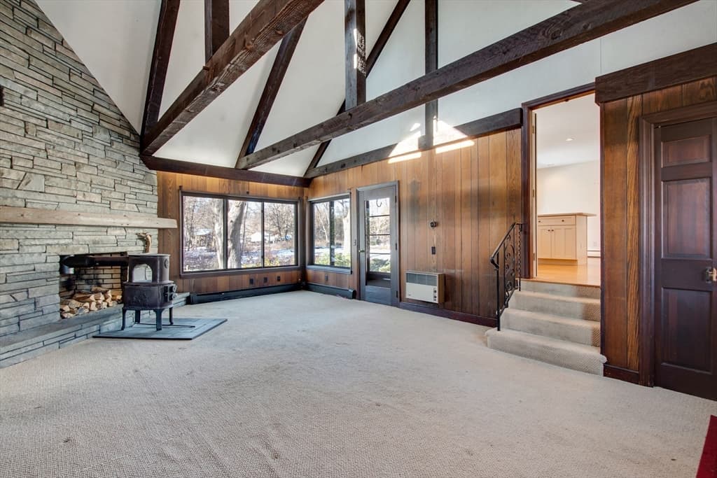 33 Monsen Road photo 5