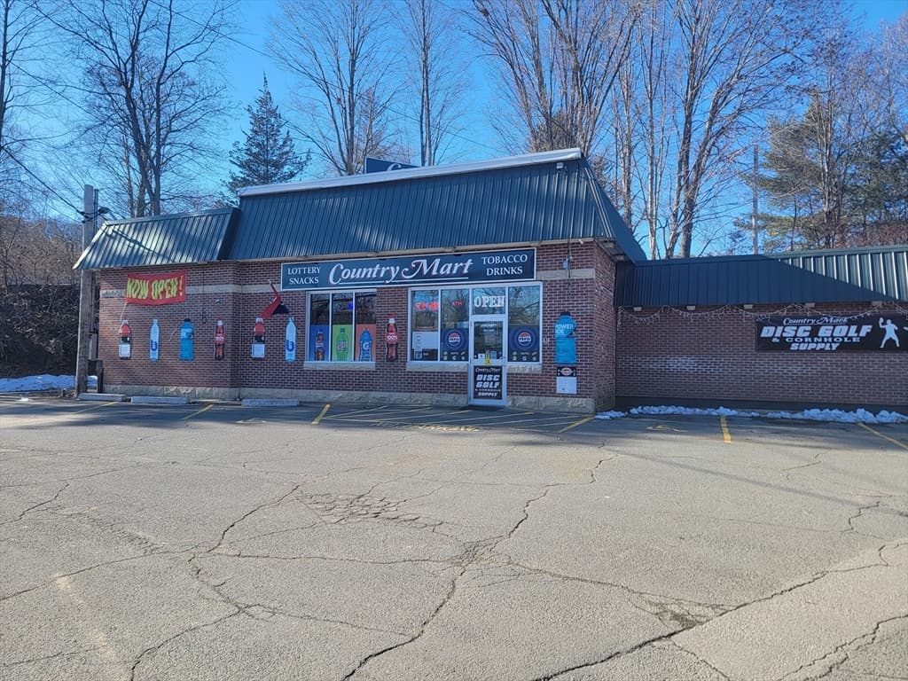 49 Main St