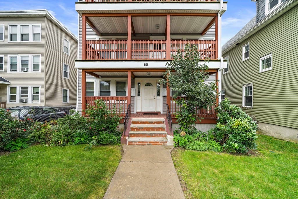 742 River St. #5 photo 2