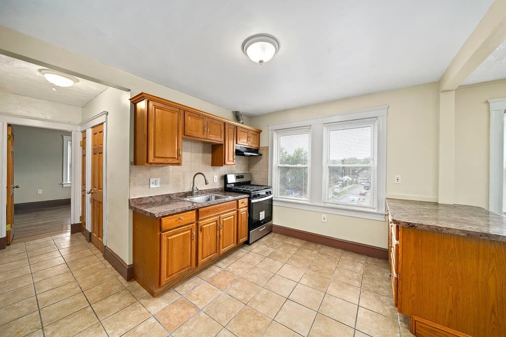 742 River St. #5 photo 3