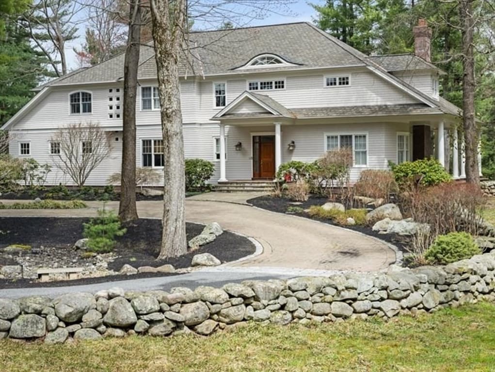 26 Lost Oak Rd