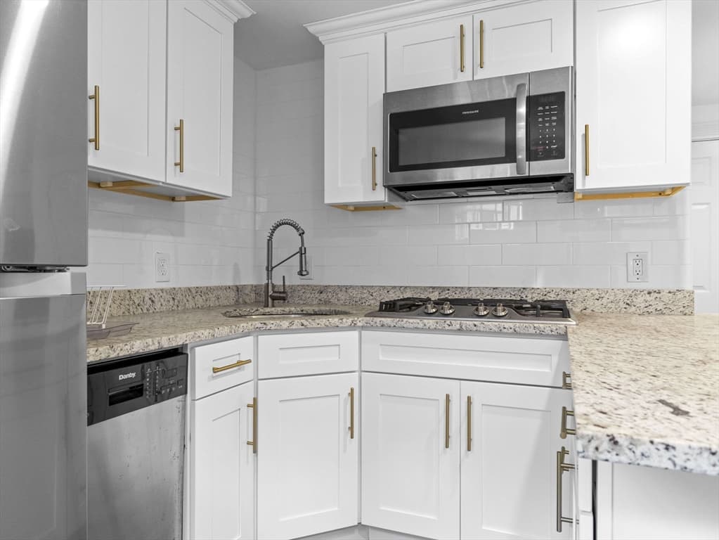 111 Trowbridge Street #7A photo 3