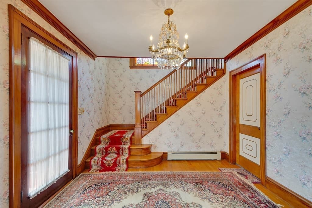 83 Bartlett Ave. photo 4