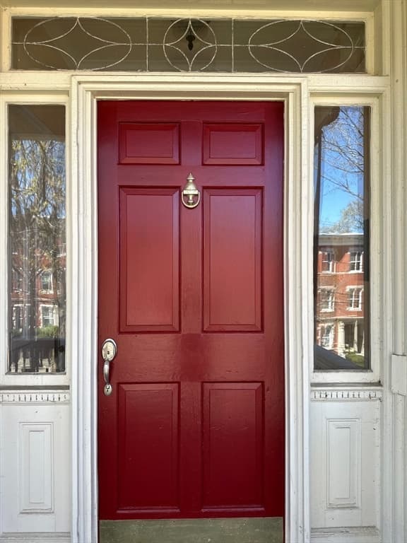 11 Colbourne Cres #1 photo 3