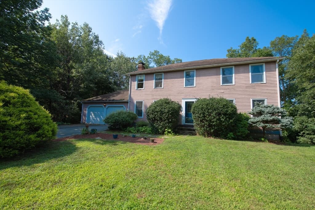 110 Mendon Rd photo 3