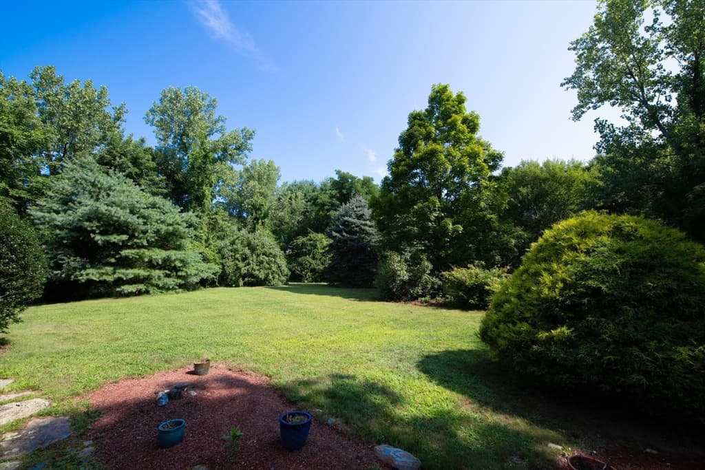 110 Mendon Rd photo 5