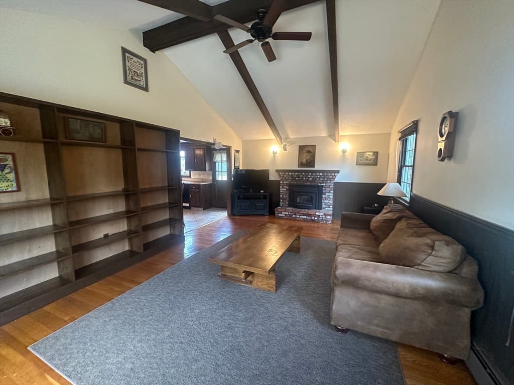42 Longbow Rd photo 5