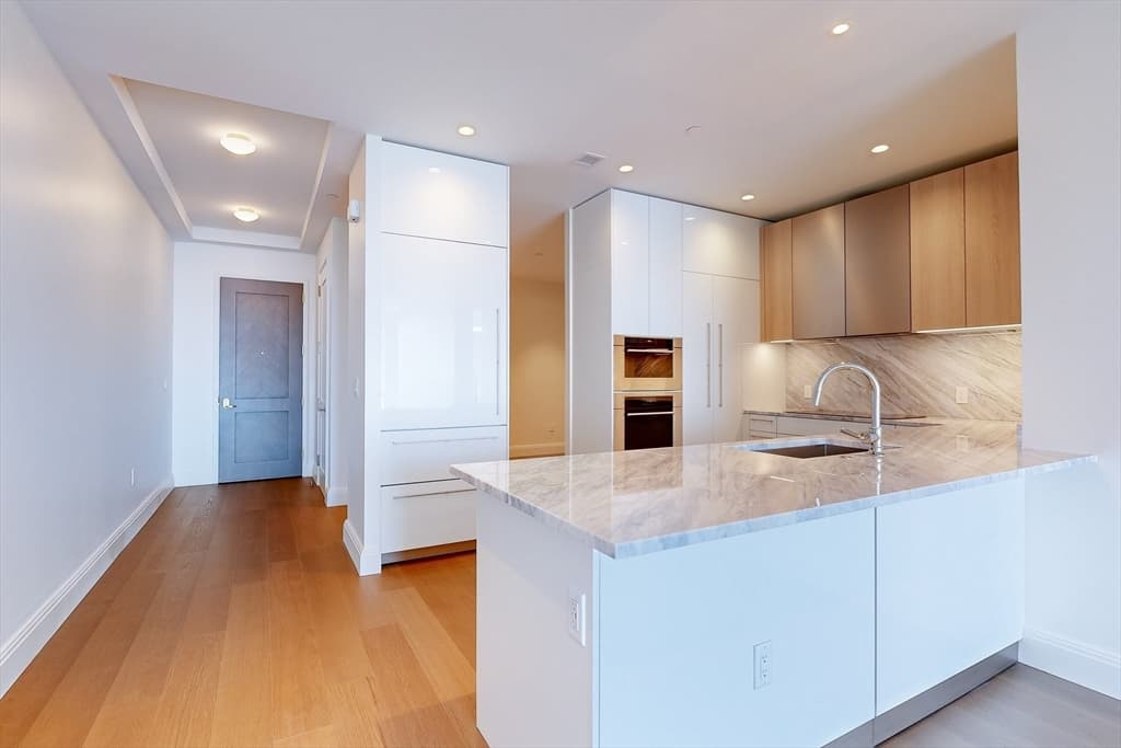 240 Devonshire Street #3809 photo 3