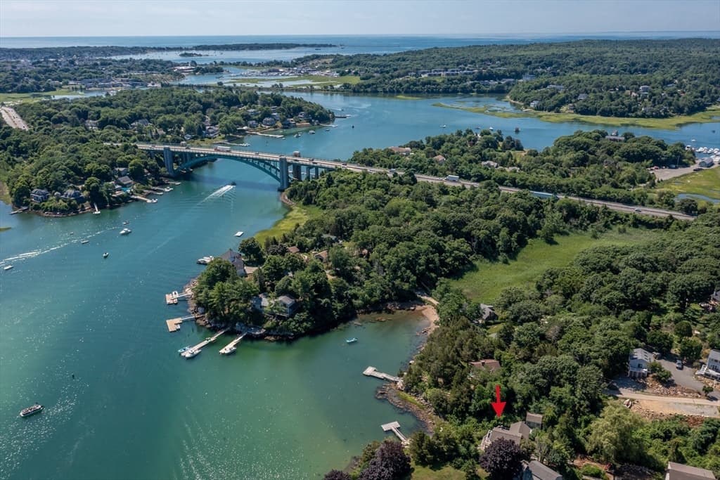 7 Cove Way
