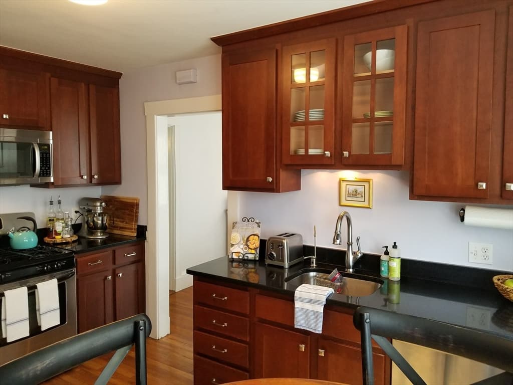 48 Beaumont St #1 photo 2