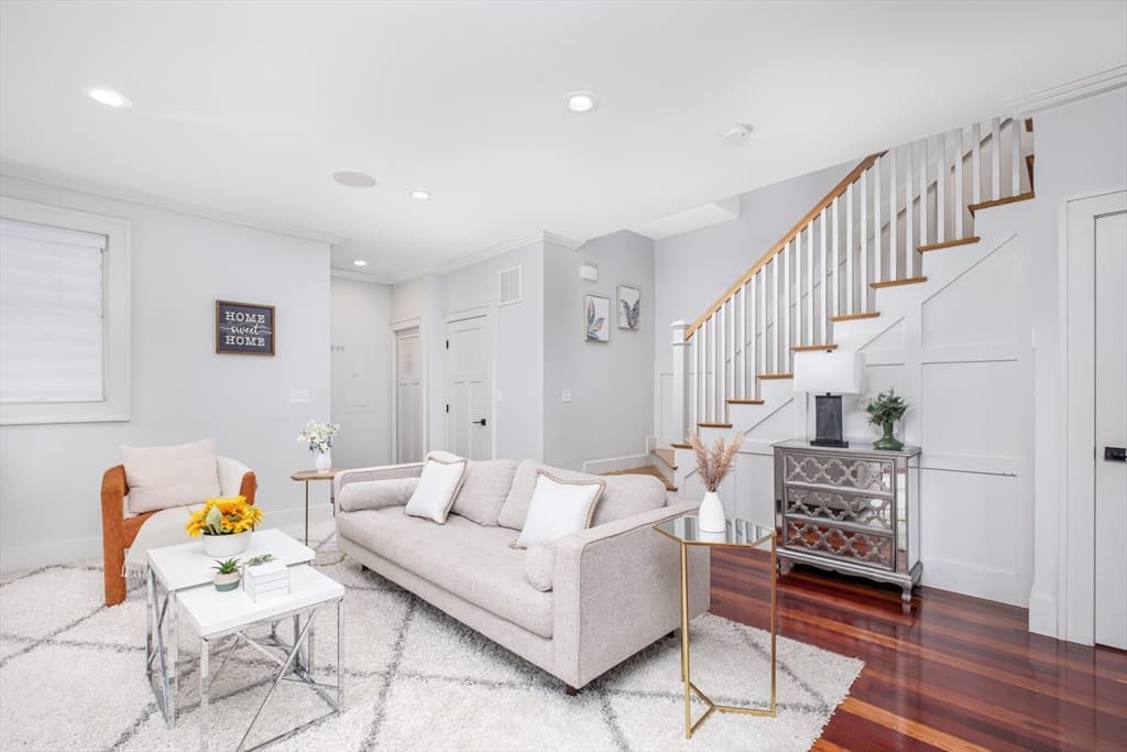 661 Chestnut Hill Ave #661 photo 2