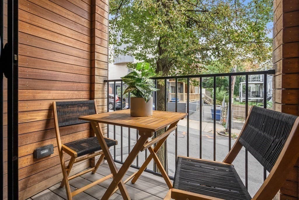 273 Border Street #2B photo 5