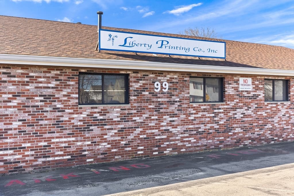 99 Lawrence Street photo 3
