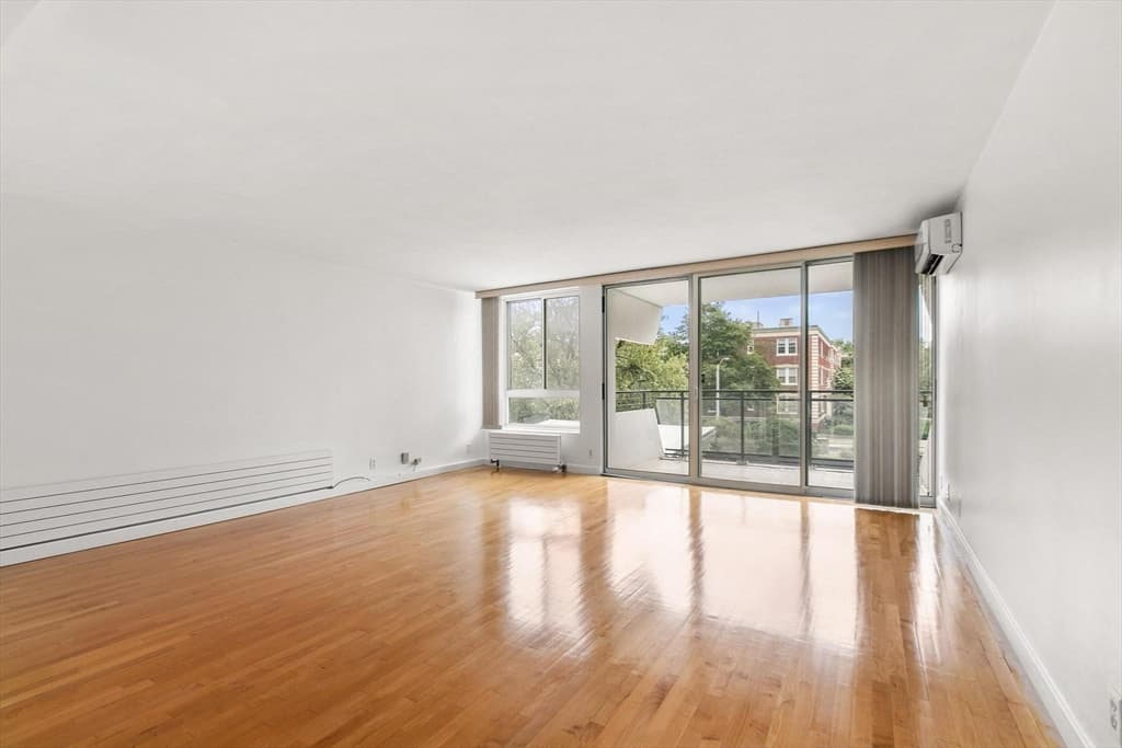 60 Babcock Street #23 photo 5