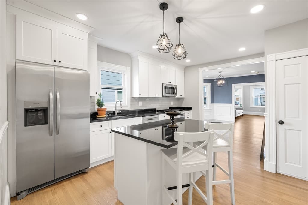 16 Sheridan Ave #16A photo 5