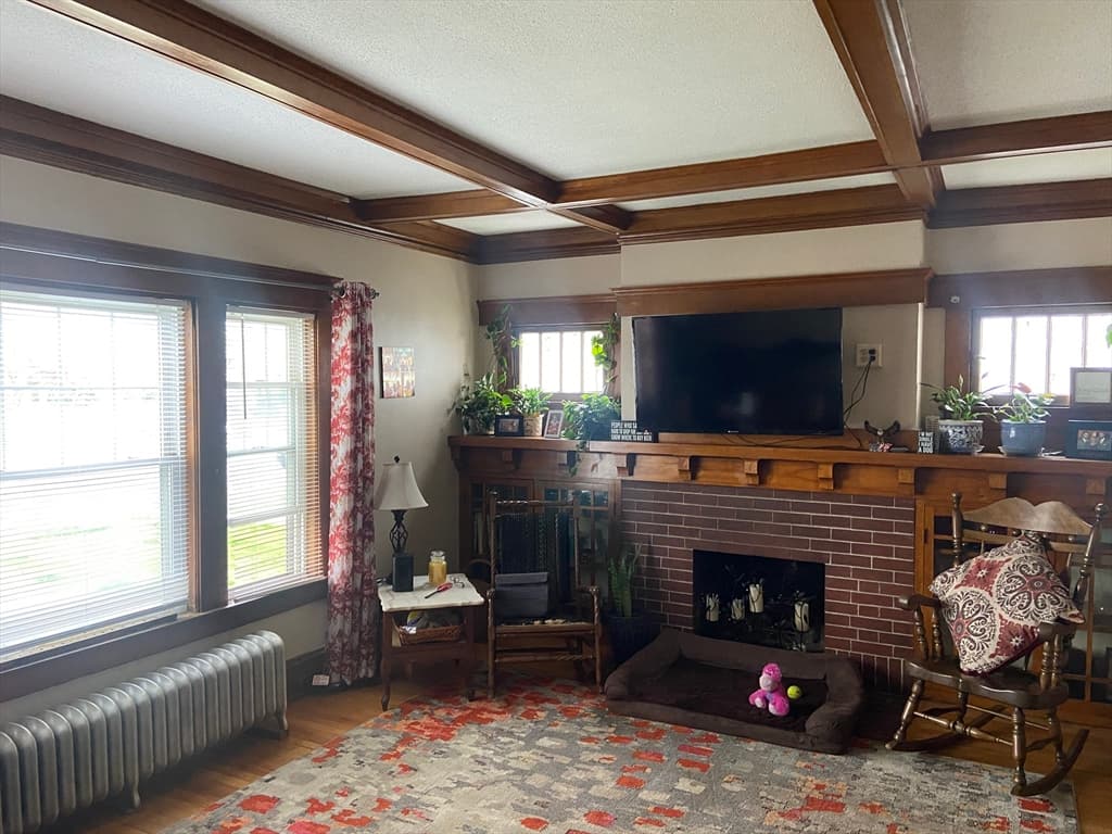 1683 Northampton St photo 2