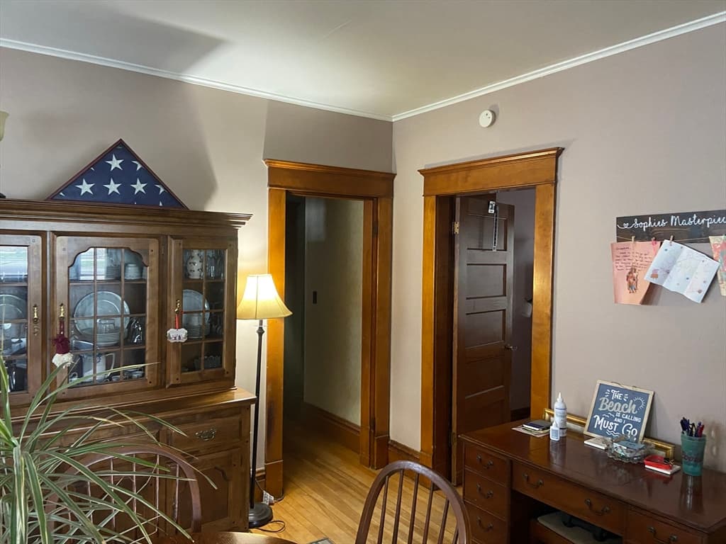 1683 Northampton St photo 3