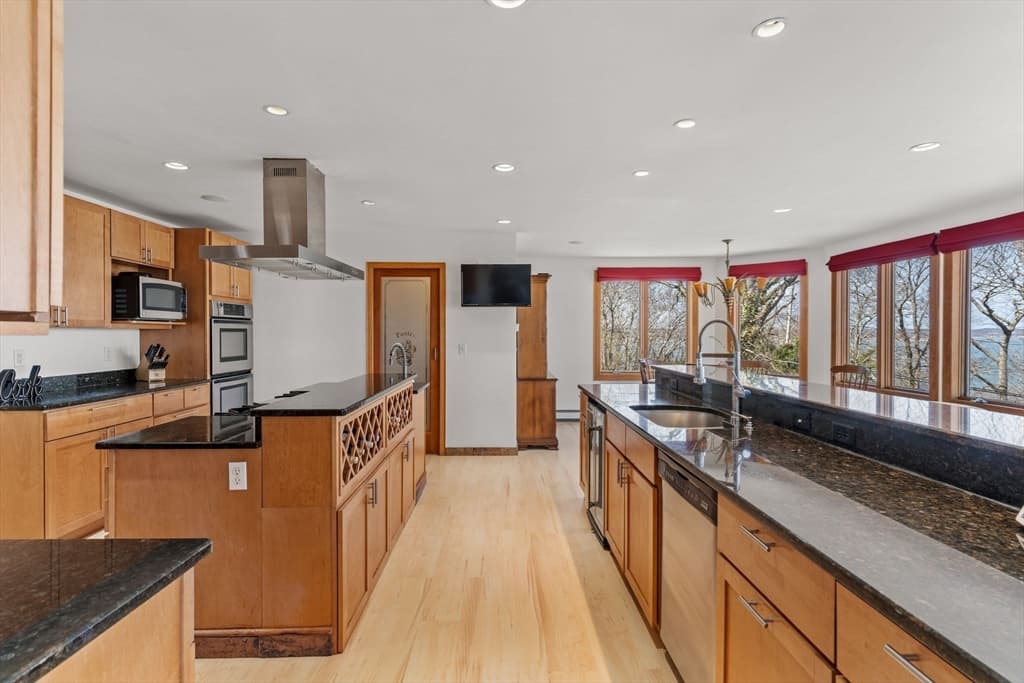 71 Bay Shore Dr photo 5