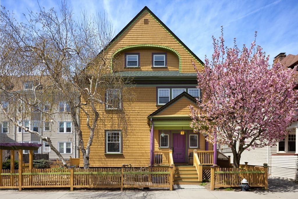 12 Dana St
