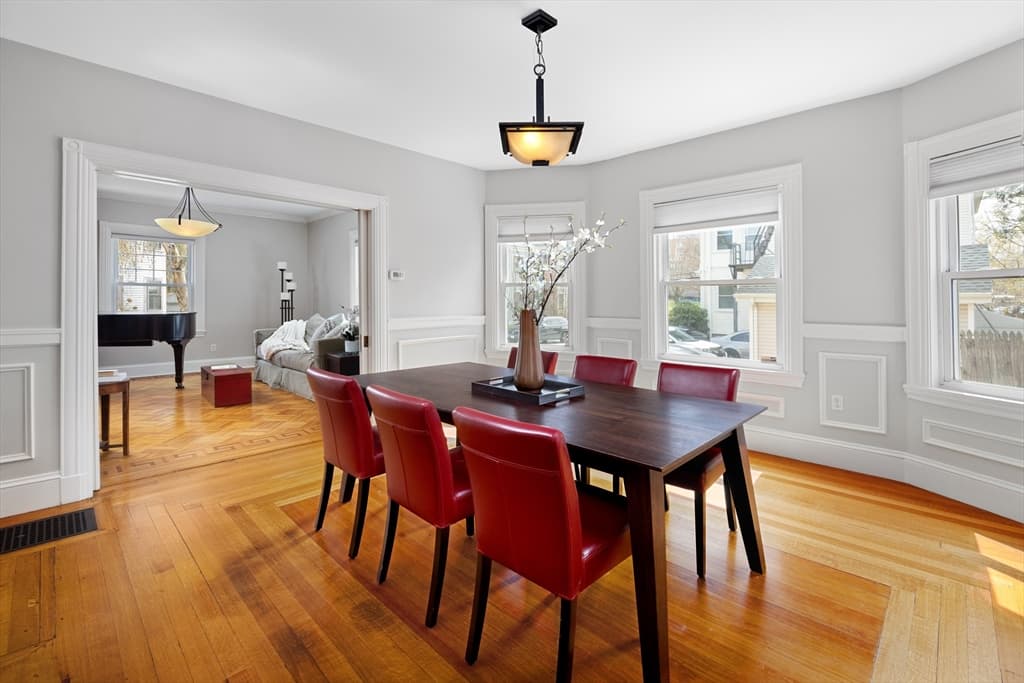 12 Dana St photo 5
